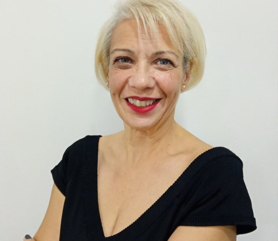 ΕΛΝΤΑ ΠΟΥΛΗ (ΨΥΧΑΝΑΛΥΤΡΙΑ ΝΕΑ ΜΑΚΡΗ) ΝΕΟ